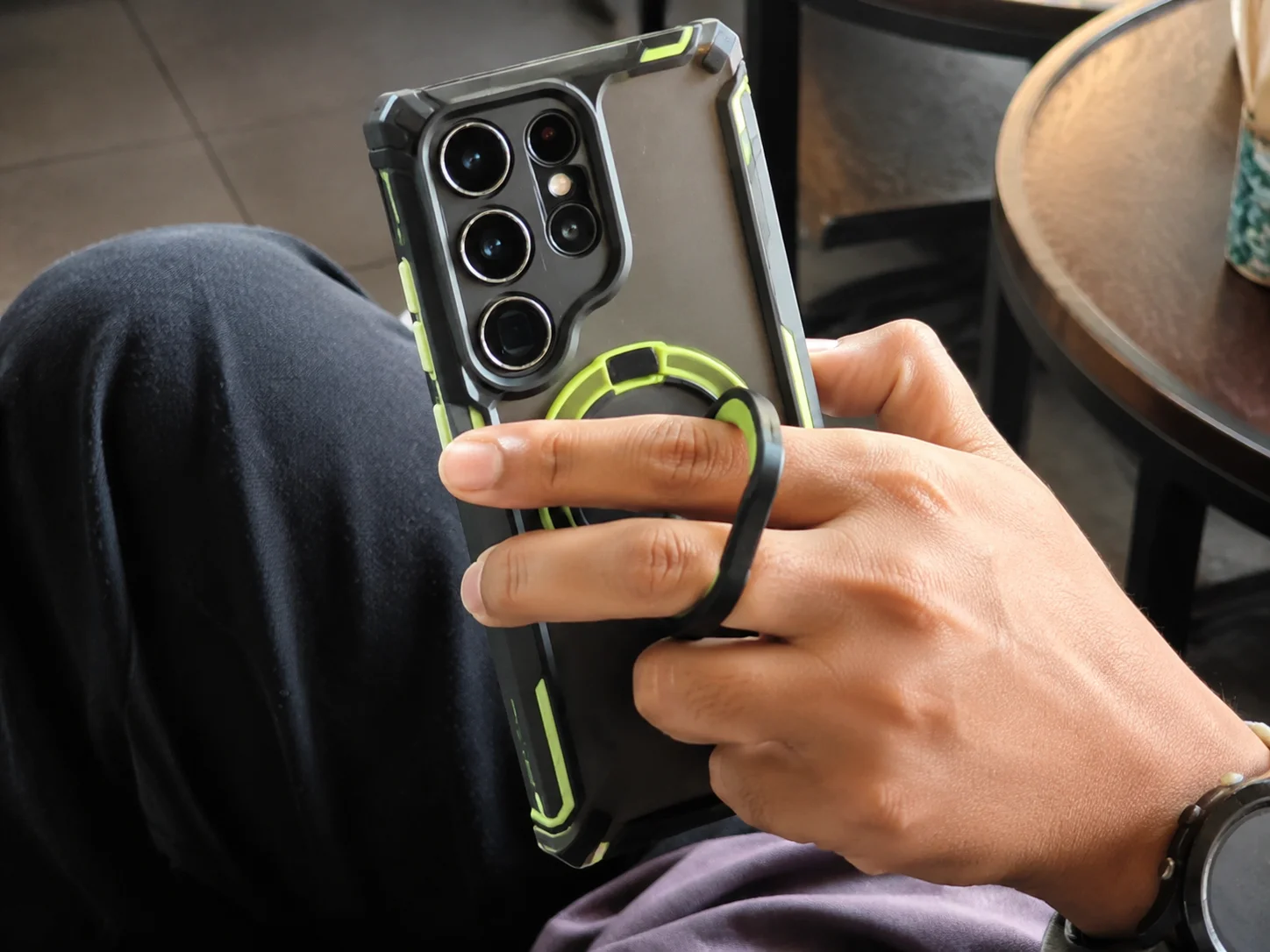 Poetic neon case