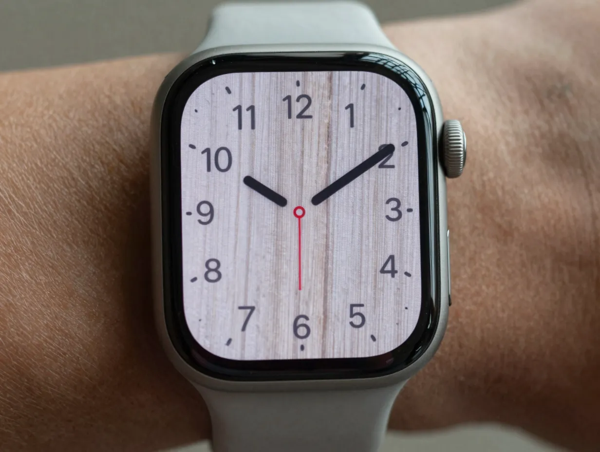 6 simple photo based watch wallpapers