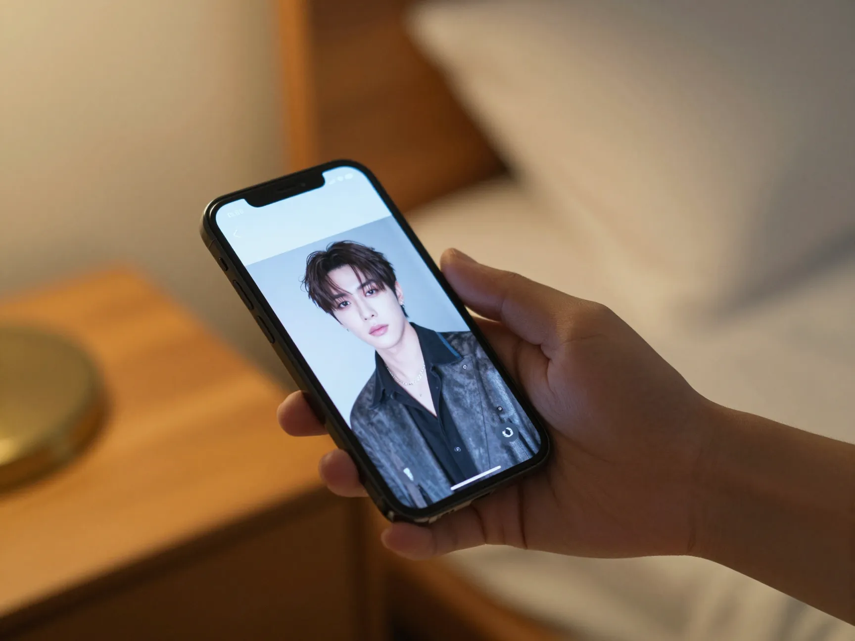 The jealousy lock screen trap