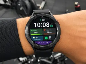 Read more about the article 6 Must-Have Samsung Watch Faces For Functionality And Flair