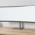 6 Minimalist PC Gaming Setup Ideas To Maximize Focus And Space